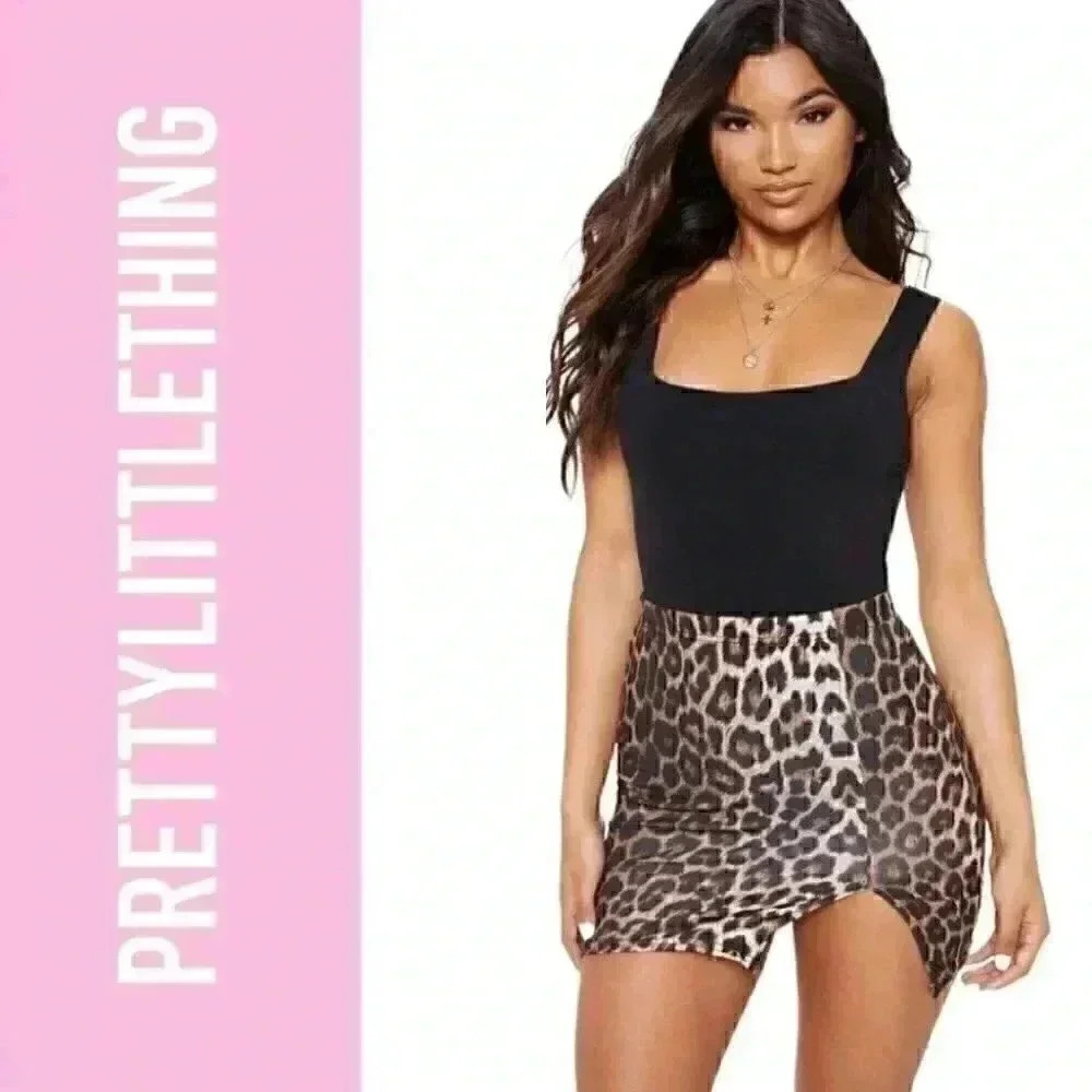 PrettyLittleThing Brown Leopard Print Split Mini Skirt for Sexy Looking Girls